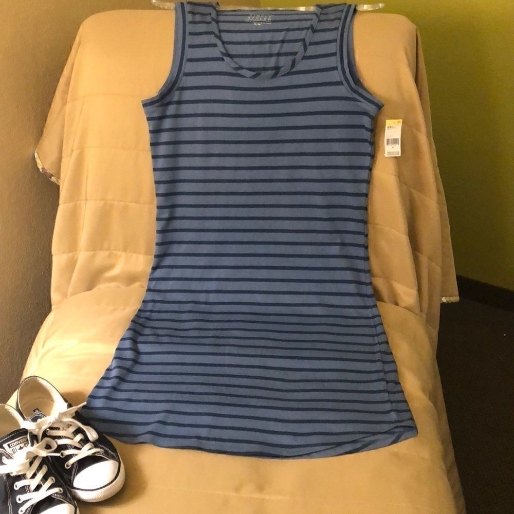 Simply styled sleeveless tank dress in blue